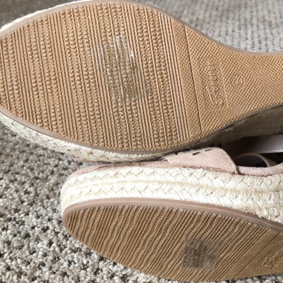 SOLD!!!!!!!NWOT Forever shoes size 8. - Picture 4 of 8